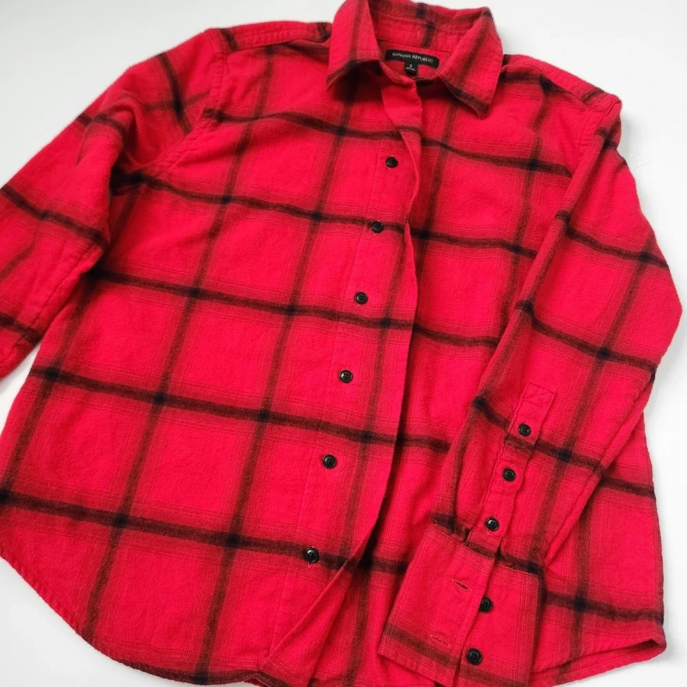 Banana Republic Mens Red Black‎ Plaid Flannel Button Up Shirt Size S